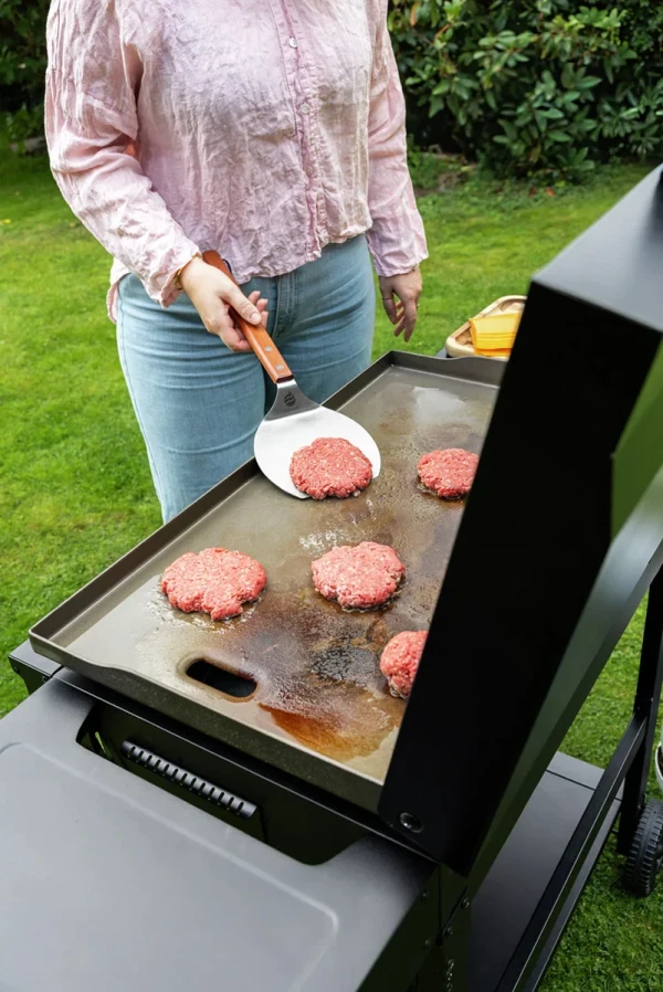 Hällmark Stekbord med 4 brännare Grillar & Pizzaugnar miljöbild